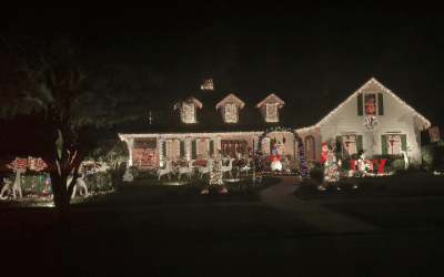 Deercreek Lights Up for the Holidays