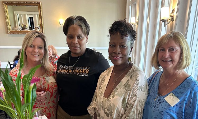 Deercreek’s Home & Garden Club Prepares for Exciting Year of Activities